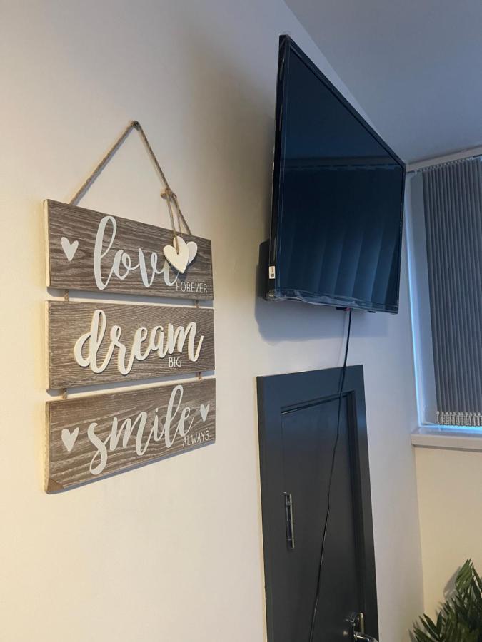 Elegant Studio1 Netflix Bathroom Close To Beach Swansea Exteriör bild