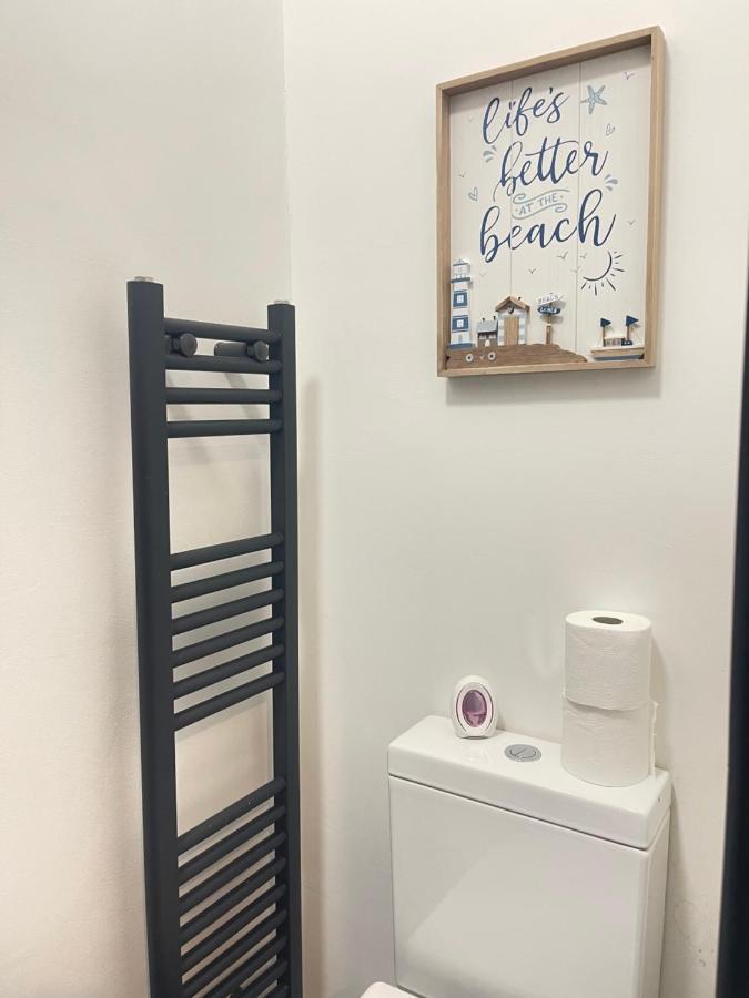 Elegant Studio1 Netflix Bathroom Close To Beach Swansea Exteriör bild